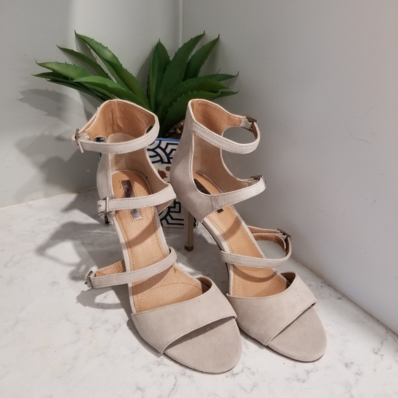 👠TAHARI MAUVE STRAPPY HEELS - Picture 4 of 7